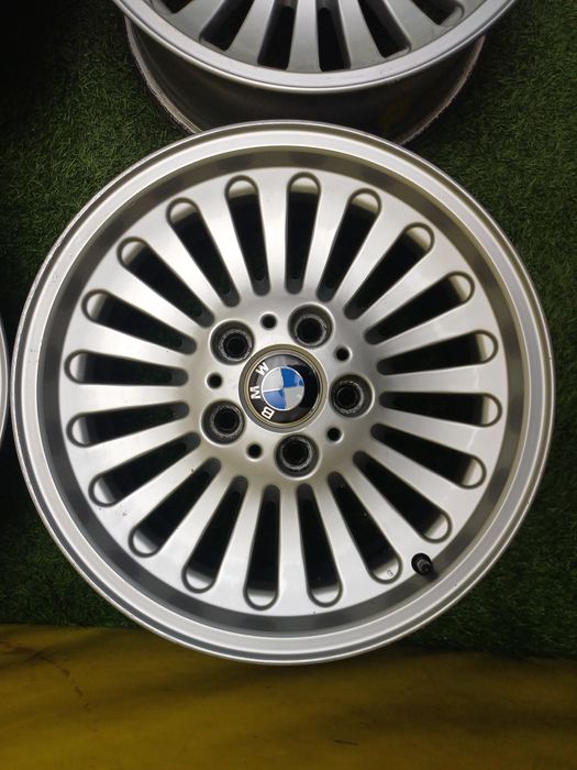 Диски R16 5x120 (Стиль 33) на BMW Е39, Е38, Е34