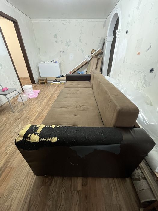 Диван для спальни