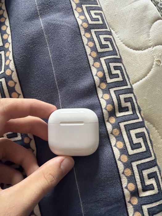 Airpods 4 оригинал