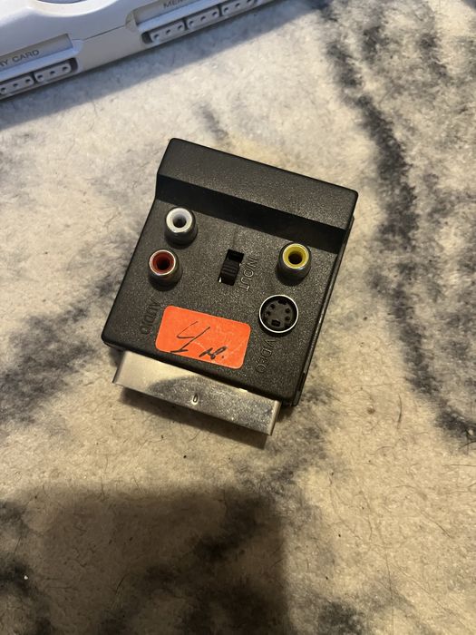 Ps1 slim ,четири джойстика ,разклонител за запалки