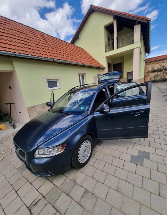 Vând volvo v50 1.6D fără fiscal!!