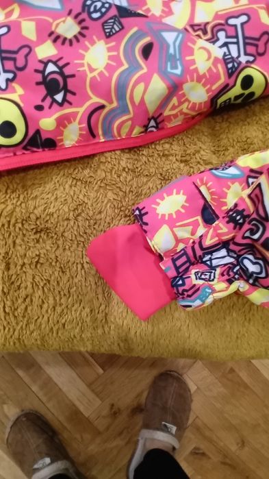 Детски яке и гащеризон за ски