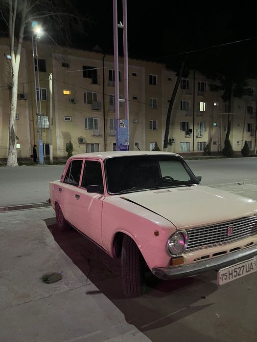 Vaz 21013 sotiladi