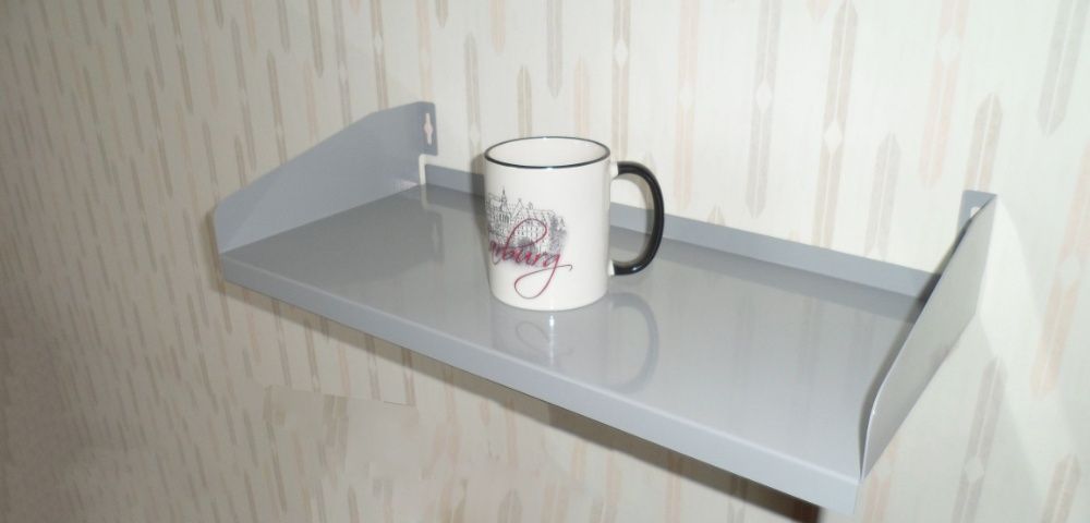 Метална етажерка