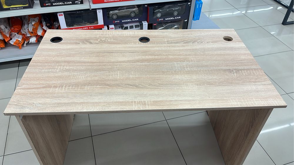 Стол рабочий ЛДСП 1200х700