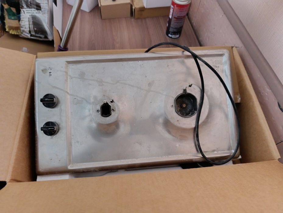 Продам газ плиту встраемавая