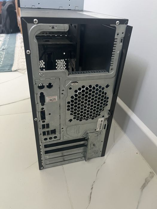 Продам корпус вместе с дисководом и куллером