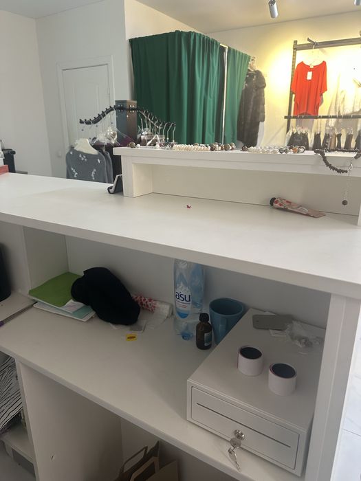 Ресепшен стойка