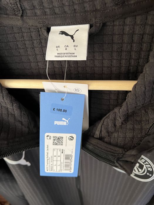 Футбол ишқибозлари учун, Англия-Манчестер Ситидан олинган.