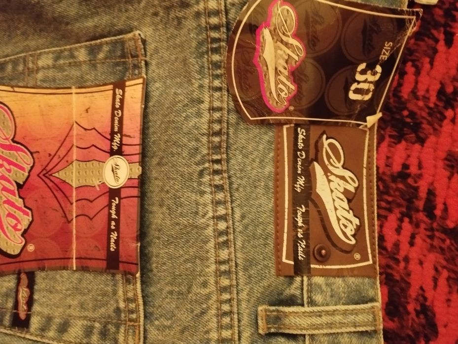 Продаю мужские джинсы