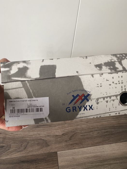 Adidasi Gryxx marimea36