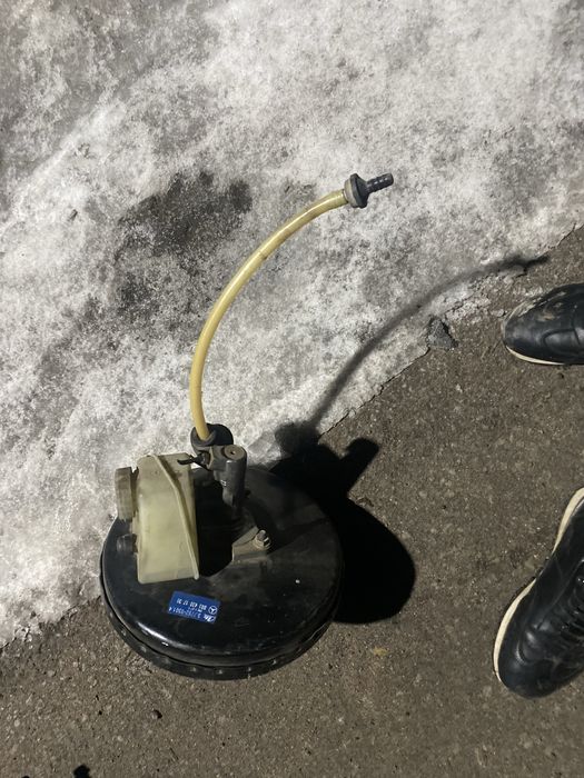 Мерседес 124  запчасть