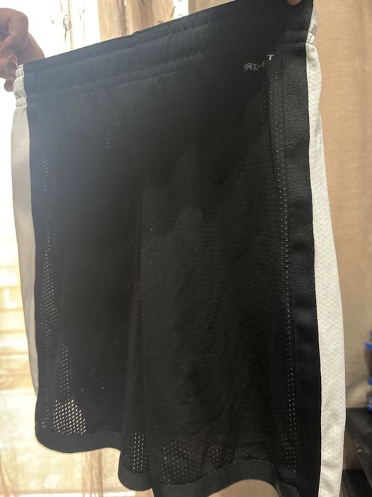 Vand pant jordan scurti L fit M