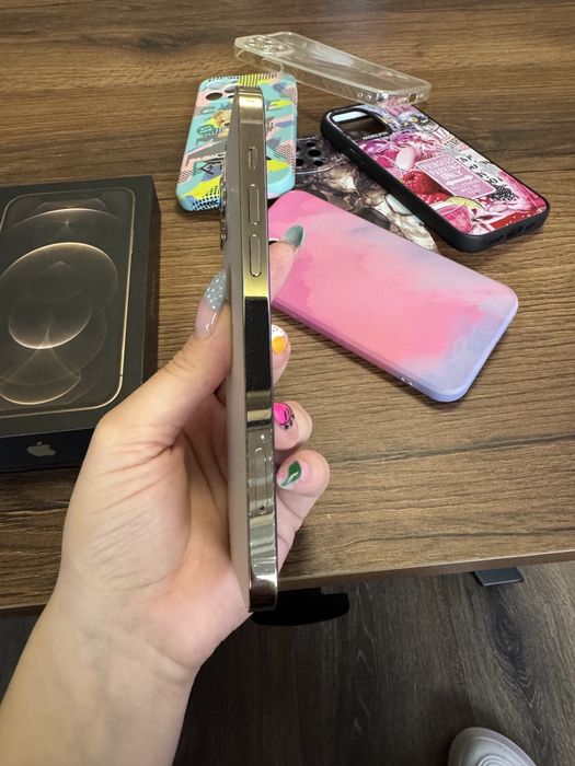 iPhone 12 pro 512gb gold