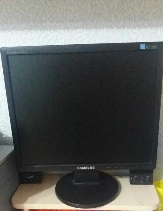 настольный компьютер