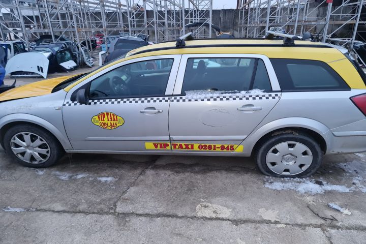 Lampa / Tripla stop stanga pe aripa Opel Astra H