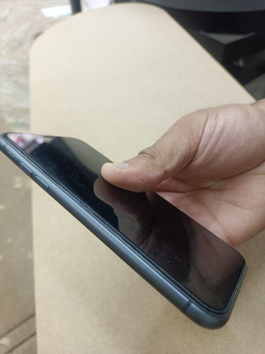 iPhone 11 продам в отличном состоянии