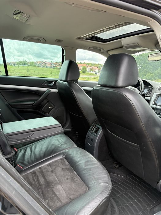 Skoda Octavia II Scout full option