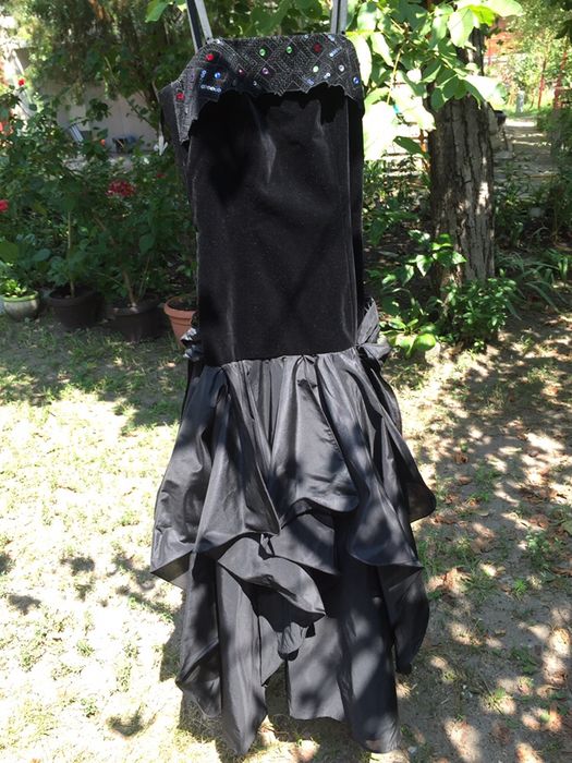 Rochie eleganta cu voaluri