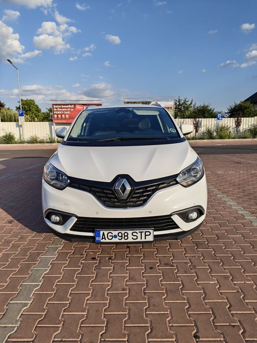 Vând Renault Grand Scenic