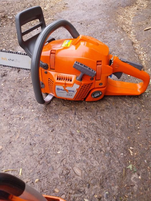 Drujba husqvarna 353 
Drujba este în perfecta stare de funcționare 
Ma