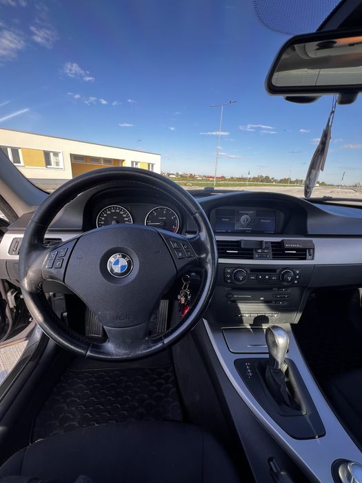 BMW 320d E90 – Automată, Navigație Mare, Întreținută!