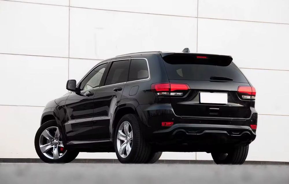 Jeep Grand cherokee wk2 2014+ SRT8 Bodykit