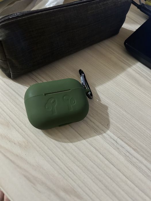 Наушники Айрподс про