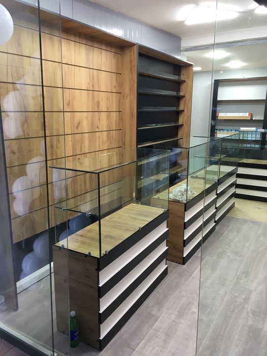 Витрина стеклянная, Oynali vitrina va shkaflar, zakazga yasimiz