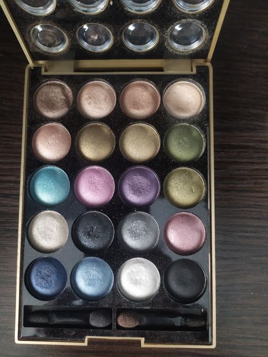 Продам тени Джадэ!!!