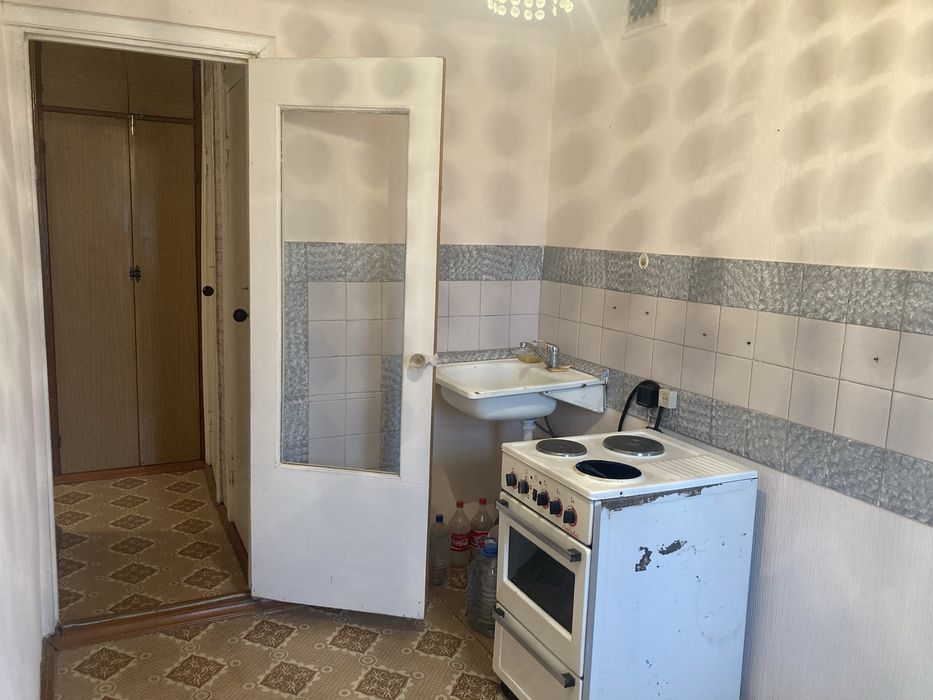 Продам двух комнатную квартиру