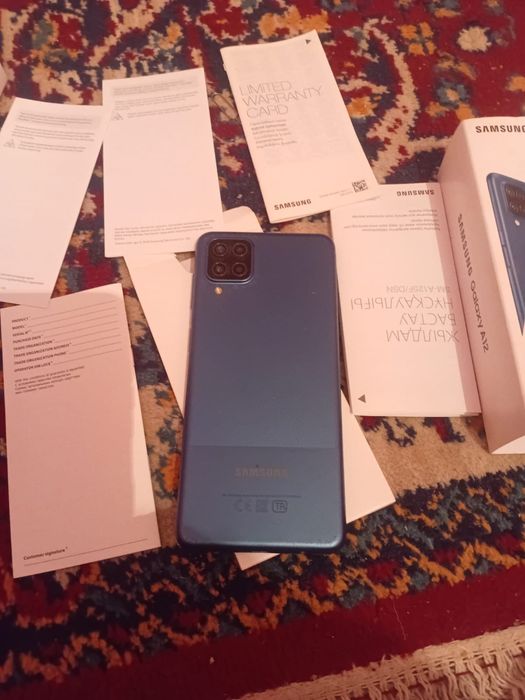 Продам телефон Samsung A12