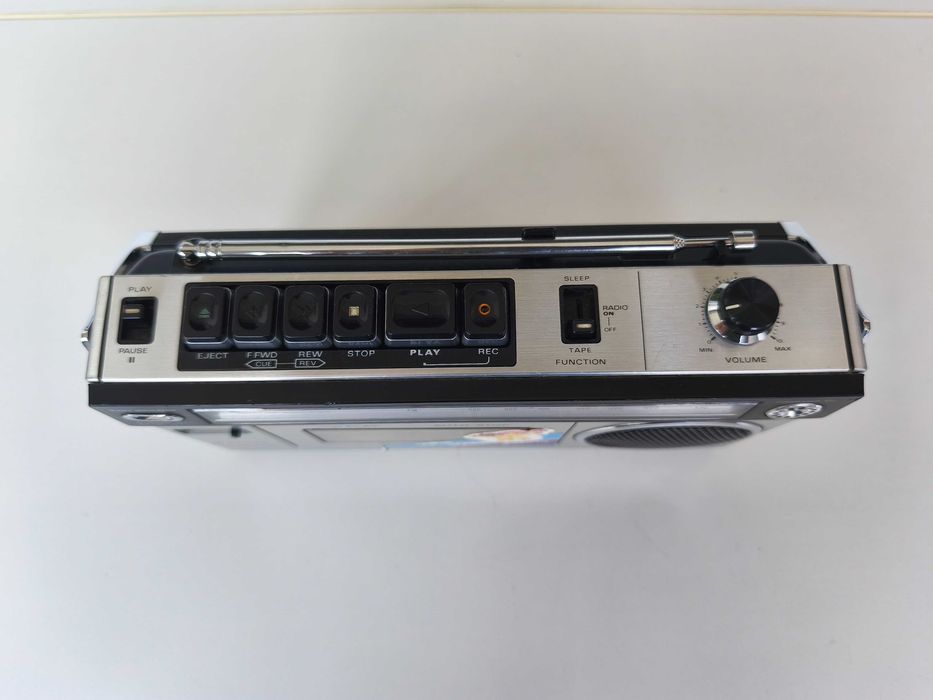 Radio casetofon portabil Sanyo