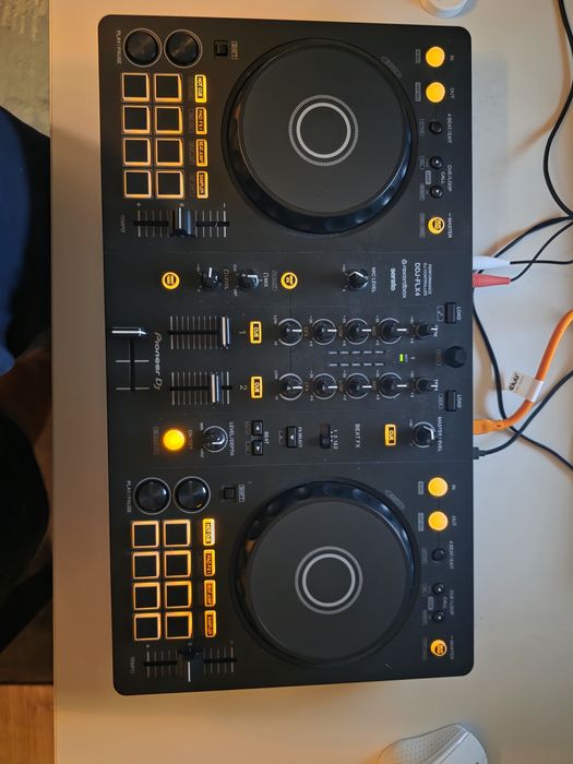 DDJ -FLX 4 2026/NOU