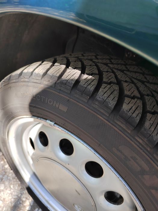 Фолксваген Поло 1.0 бензин - 900евро