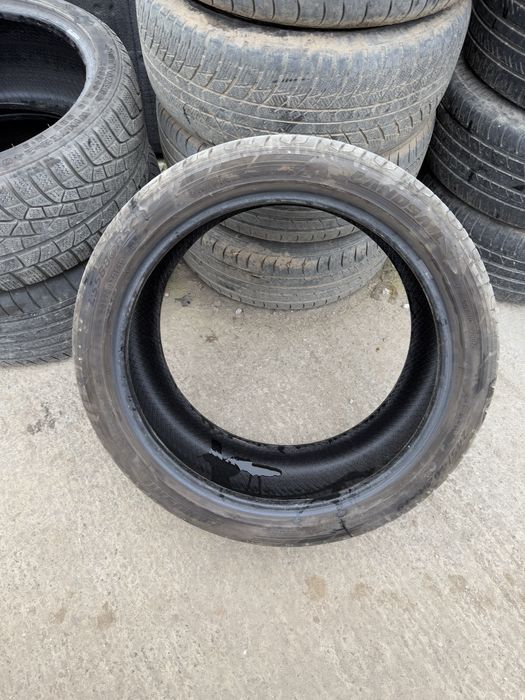 Anvelopa vara 245/40/19