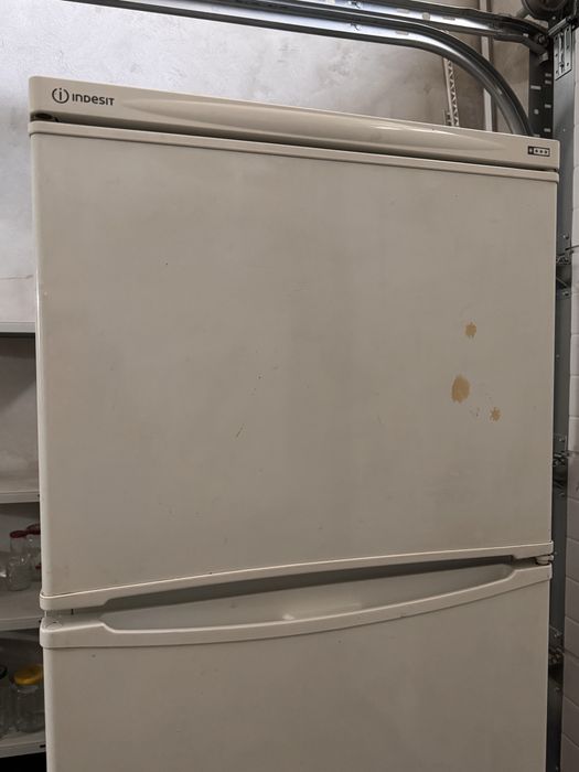 Frigider Indesit