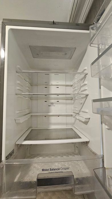 Продам холодильник LG