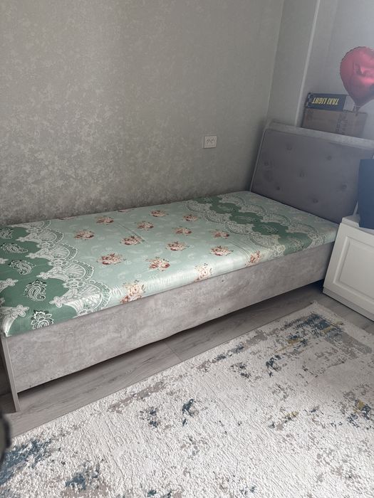 Кровать продам срочно