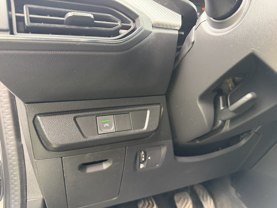 Dacia logan 3 benzina +gaz de fabrica an 2021