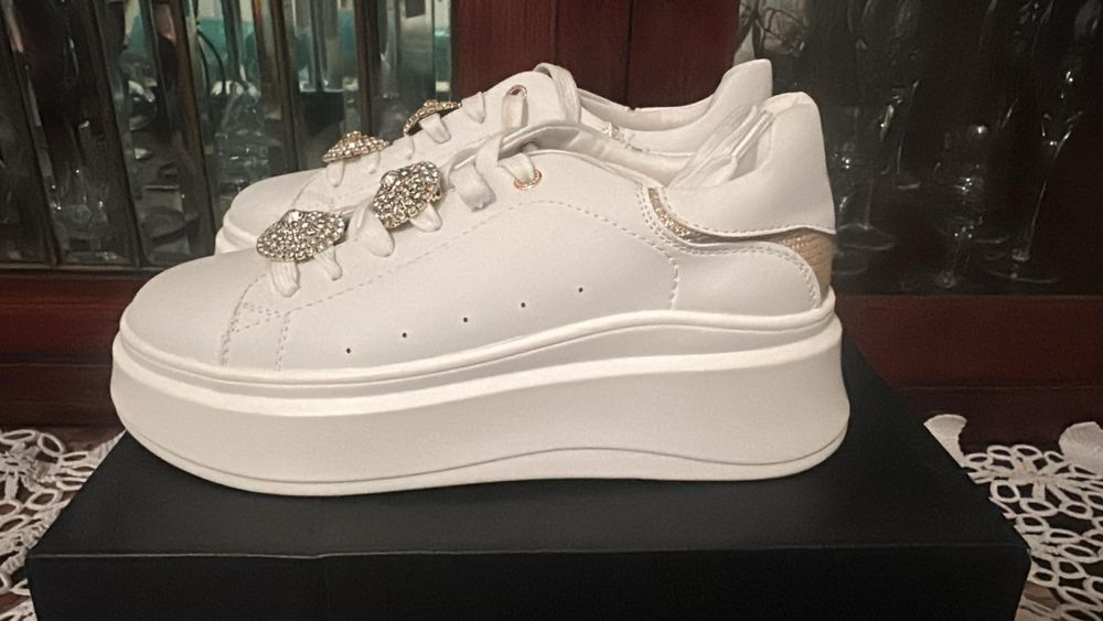 adidasi prima dona 38 nou