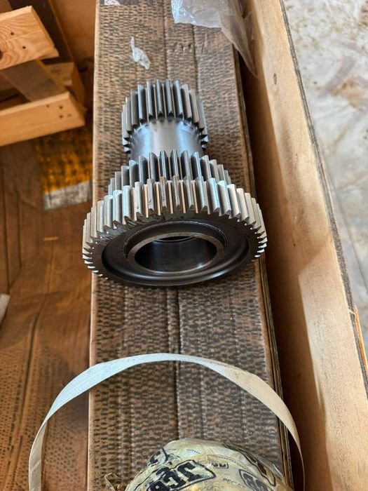 Pinion intermediar cutie viteze / PTO JCB Fastrac 459/50380 original nou
