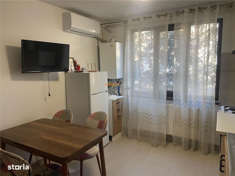 Garsoniera, zona cartier Gara , et 14 , imbunatatita , mobilata , cent