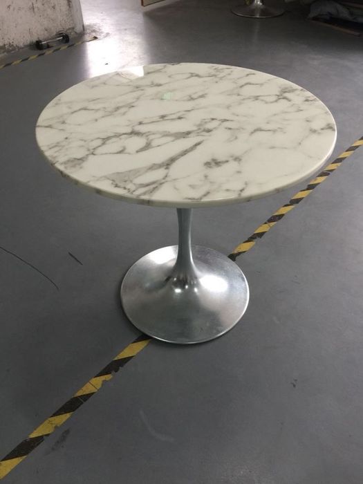 Трапезна маса 80см