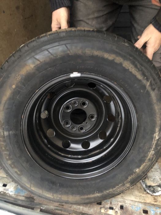 Vand set 4 cauciucuri Pirelli noi