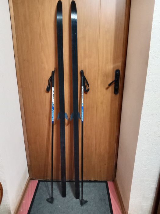 Продам беговые лыжи