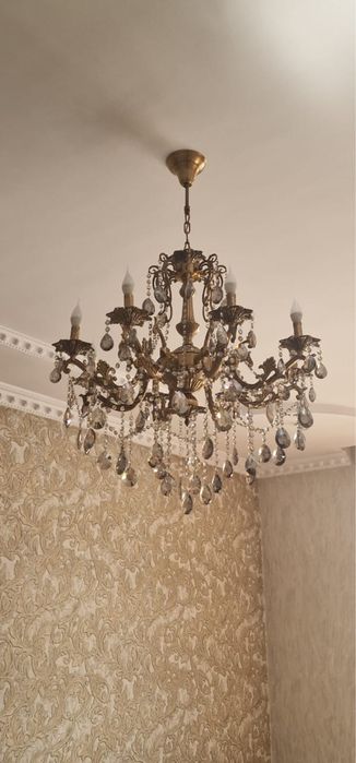 Продам люстру срочно!