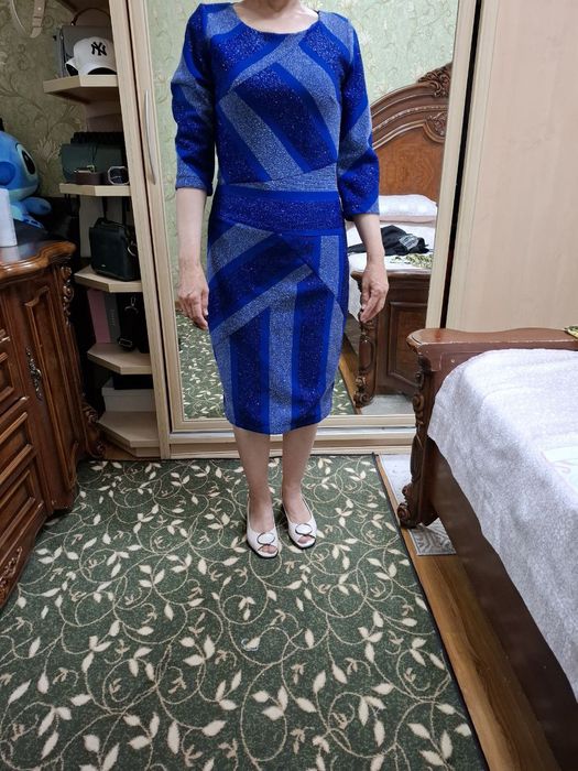 Ayollar ko'ylagi modniy Srochno