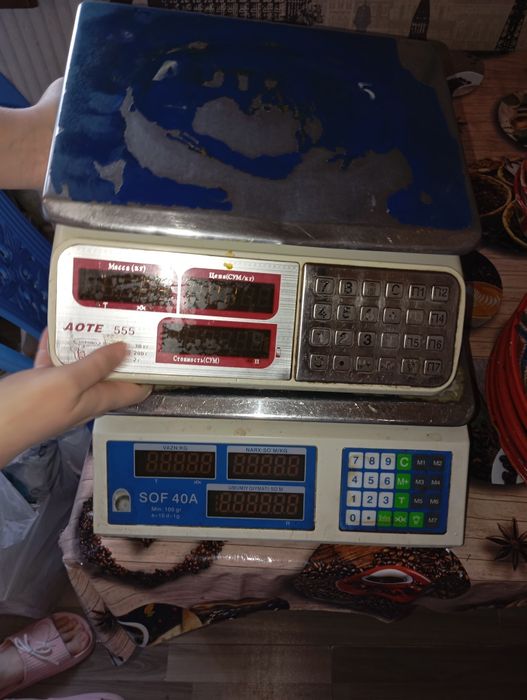 Продаються весы кухонные