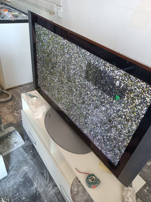 Продам телевизор